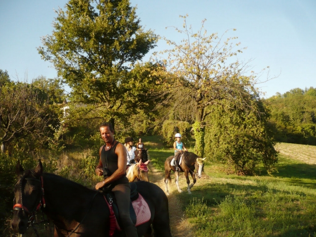  Equitación y trekking 